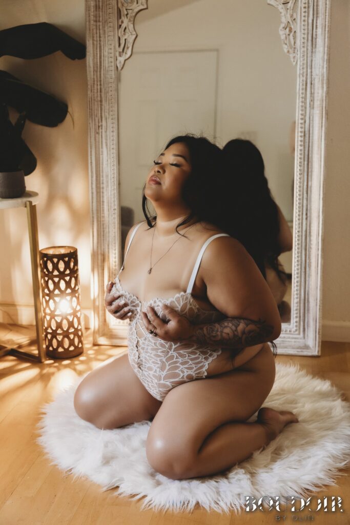 Hawaiian woman with traditional polynesian tattoos